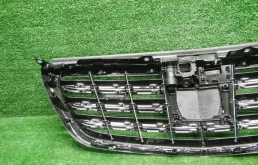 Решетка радиатора для Mercedes-Benz S class 2013 года на фотографиях