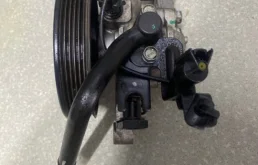 Насос ГУР для Kia Rio 2016 года на фотографиях