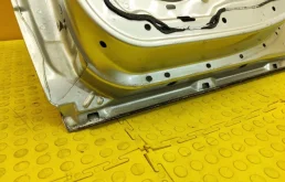 Дверь передняя левая для Mercedes-Benz C class 2001 года на фотографиях