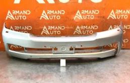 Бампер передний омыватели и паркроники для Toyota Land Cruiser 200 2007-2015