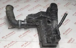 Корпус воздушного фильтра для Volkswagen Tiguan 2010 года на фотографиях