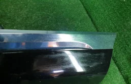 Молдинг двери задний левый для Volkswagen Touareg 2017 года на фотографиях