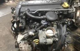 Двигатель для Opel Vectra 2008 года на фотографиях