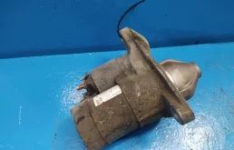 Стартер для Nissan X-Trail 2014 года на фотографиях