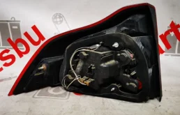 Фонарь правый для Volvo S80 2011 года на фотографиях