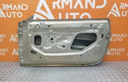 Двери для Mercedes-Benz S class 2020 года на фотографиях