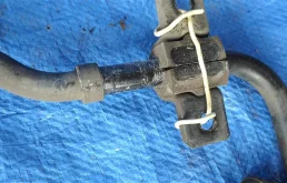 Стабилизатор поперечной устойчивости задний для Nissan X-Trail 2001 года на фотографиях