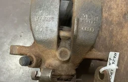 Суппорт задний правый для Audi A4 на фотографиях