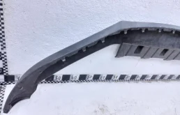 Накладка переднего бампера для Volkswagen Tiguan 2015 года на фотографиях