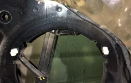 Дверь передняя правая для Suzuki SX4 2008 года на фотографиях