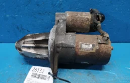 Стартер для Nissan X-Trail 2000 года на фотографиях