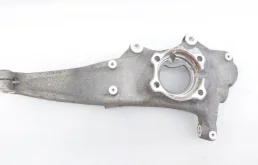 Кулак поворотный левый для BMW 5er 2018 года на фотографиях