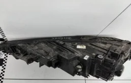 Фара ксенон левая для Audi Q8 на фотографиях