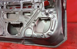 Дверь багажника для Toyota RAV4 2014 года на фотографиях