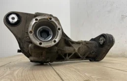 Редуктор переднего моста для Volkswagen Touareg 2009 года на фотографиях