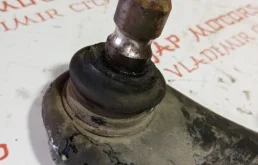 Рычаг передний правый нижний для Nissan Murano 2002 года на фотографиях