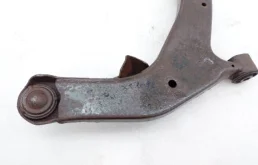 Рычаг передний левый нижний для Nissan Murano 2006 года на фотографиях