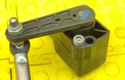 Датчик дорожного просвета передний для BMW X3 на фотографиях