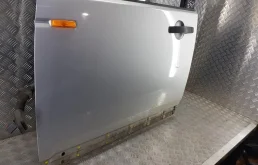 Дверь передняя левая для Land Rover Discovery 2004 года на фотографиях