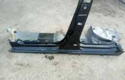 Стойка кузова центральная левая для Volkswagen Polo на фотографиях