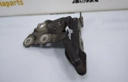 Петля капота правая для BMW X3 2015 года на фотографиях