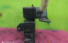 Бачок стеклоомывателя передний для Volkswagen Tiguan 2010 года на фотографиях