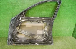 Дверь передняя правая для BMW 5er 2018 года на фотографиях