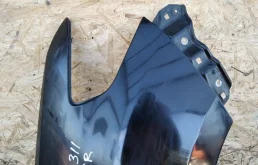 Крылья для Toyota Land Cruiser 2008 года на фотографиях