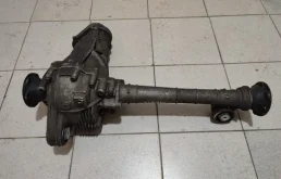 Редуктор переднего моста для Volkswagen Touareg 2007 года на фотографиях