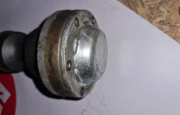 Карданный вал задний для Volvo XC70 2010 года на фотографиях