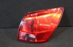 Фонарь внешний правый для Nissan Qashqai 2006 года на фотографиях