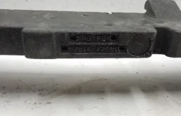 Абсорбер переднего бампера для Toyota RAV4 2013 года на фотографиях