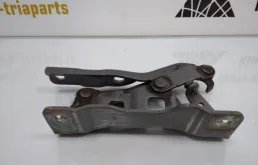 Крепление петли капота для Hyundai Tucson на фотографиях