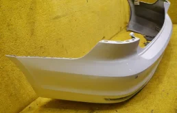 Бампер задний для Volkswagen Jetta 2011 года на фотографиях