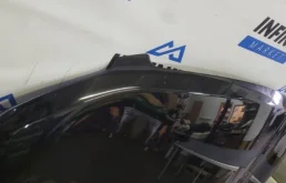 Капот для Infiniti FX 2005 года на фотографиях