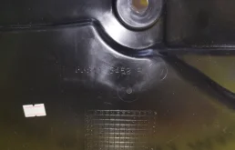 Подкрылок передний левый для Renault Duster 2020 года на фотографиях