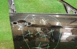 Дверь передняя правая для BMW 3er 2012 года на фотографиях