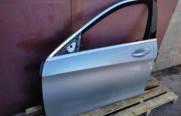 Дверь передняя левая для Mercedes-Benz S class 2013 года на фотографиях