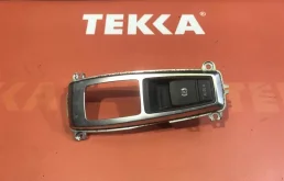 Концевик капота для BMW X5 на фотографиях