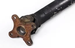 Карданный вал передний для Mitsubishi Pajero 2014 года на фотографиях