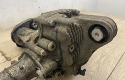 Редуктор переднего моста для Volkswagen Touareg 2009 года на фотографиях