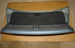Крышка багажника для Volkswagen Passat 2001 года на фотографиях