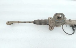 Рулевая рейка для Volkswagen Passat 2015 года на фотографиях