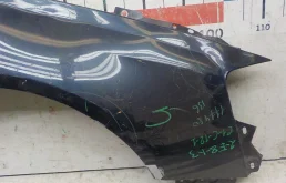 Крылья для Volkswagen Passat 2009 года на фотографиях