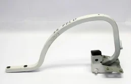 Петля багажника правая для Volkswagen Polo 2016 года на фотографиях