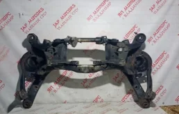 Задний подрамник для Volvo XC90 2003 года на фотографиях