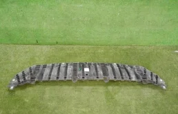 Усилитель переднего бампера для Toyota RAV4 2018 года на фотографиях