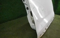 Двери для Ford Kuga 2012 года на фотографиях