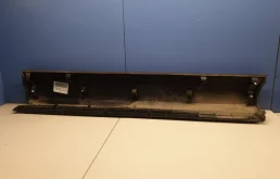 Накладка двери багажника для Toyota RAV4 2013 года на фотографиях