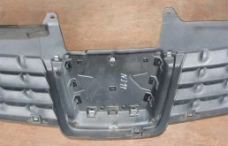 Решетка радиатора для Nissan Qashqai 2008 года на фотографиях